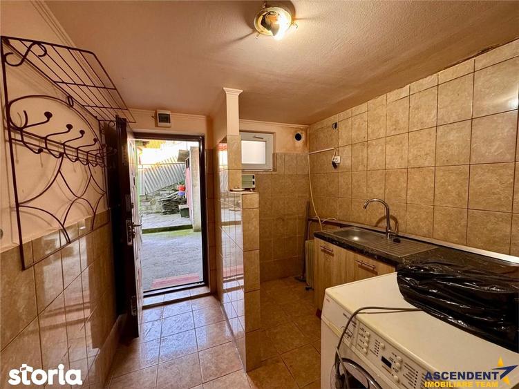 Spațiu comercial, de 270 mp, în Central
