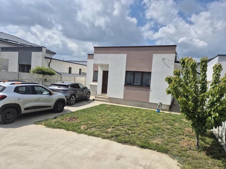 Casă cu 3 camere cu Teren 350 Mp în Central
