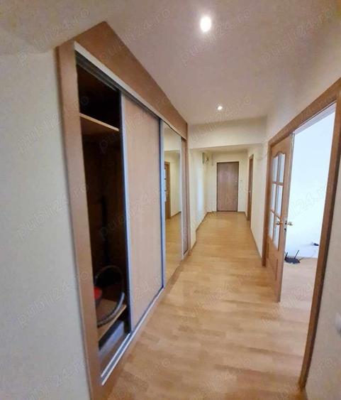 Vand apartament 3 camere spatios - 8