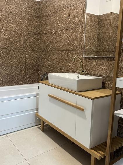 Ap.2 camere,prima inchiriere,centrala propie,bloc nou,langa metrou - 1
