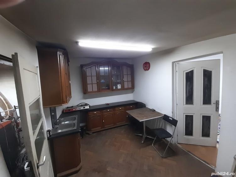 Casă cu 6 camere în Bălăceanca