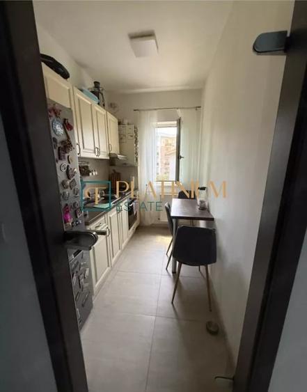 Apartament cu 3 camere decomandat, mobilat în Braytim