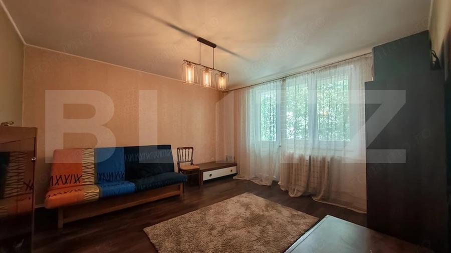 Apartament cu 4 camere decomandat în Decebal