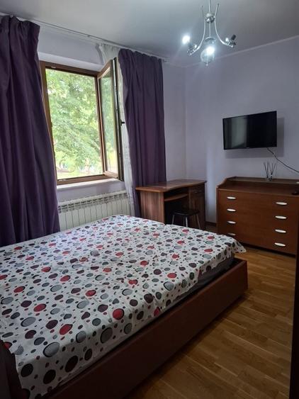 Apartament cu 2 camere decomandat în Micro 17