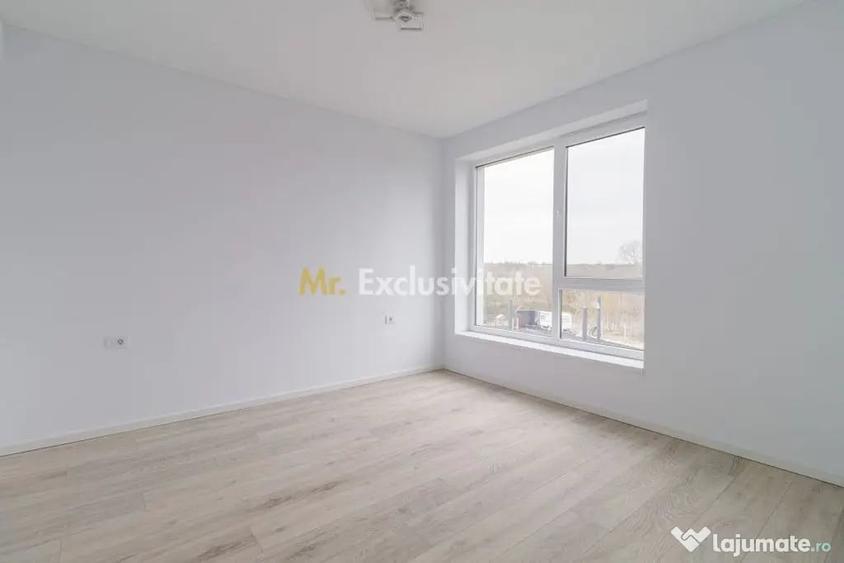 Apartament cu 5 camere semidecomandat în 1 Decembrie