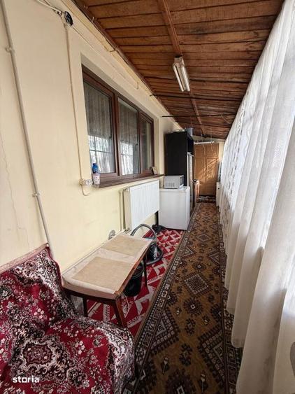 Apartament cu 2 camere semidecomandat în Rovine