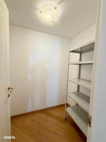 Apartament cu 3 camere decomandat în Cristian
