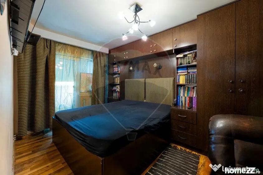 Apartament cu 3 camere decomandat în Podgoria