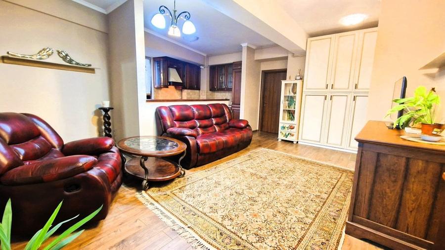 Apartament cu 2 camere semidecomandat, mobilat în Domenii