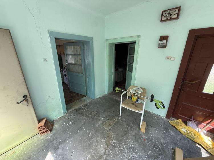 Casă cu 2 camere decomandat în Culciu