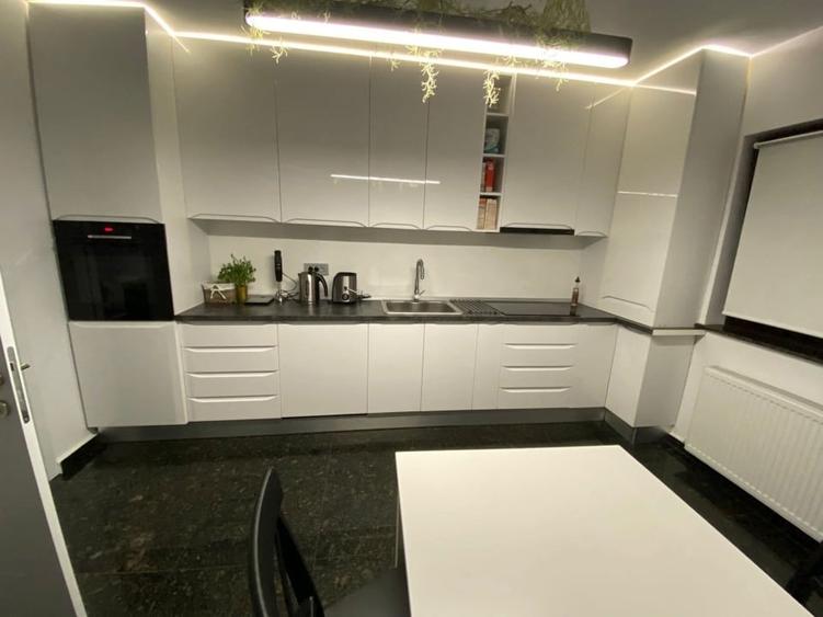Apartament cu 3 camere decomandat în Chiajna
