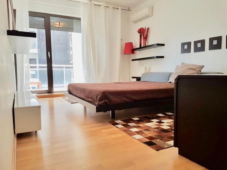 Apartament cu 4 camere decomandat în Străulești