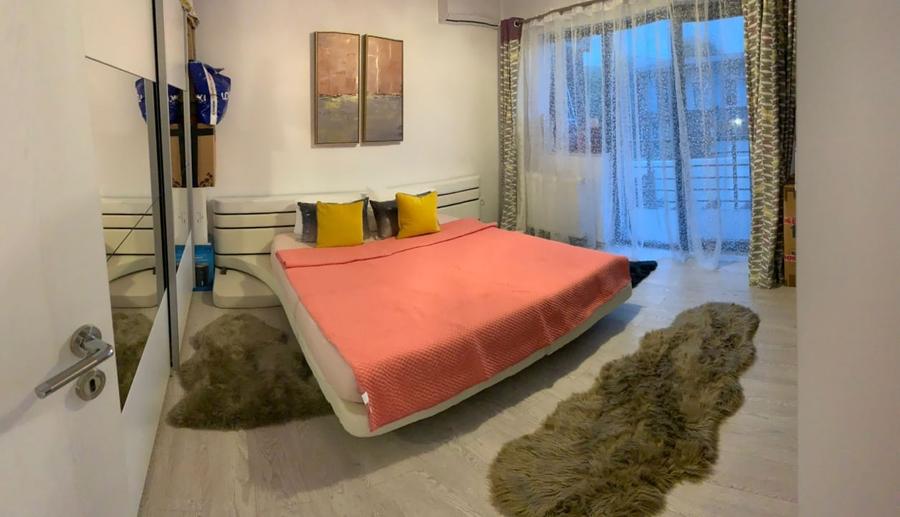 Duplex cu 4 camere cu Canalizare în Domnești