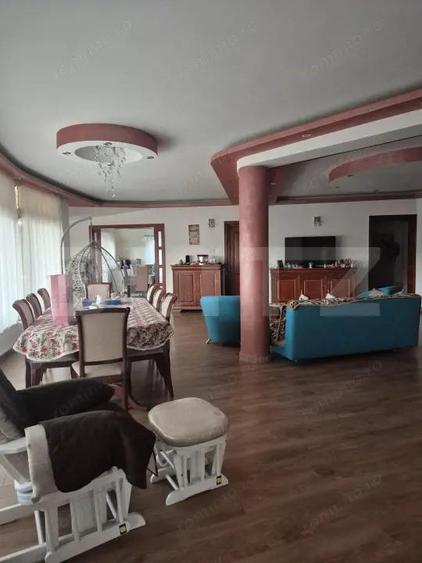 Casă cu Teren 3200 Mp în Corunca
