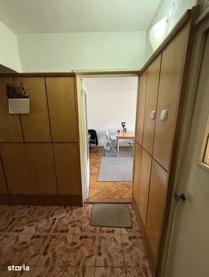 Apartament cu 3 camere decomandat în Micro 17