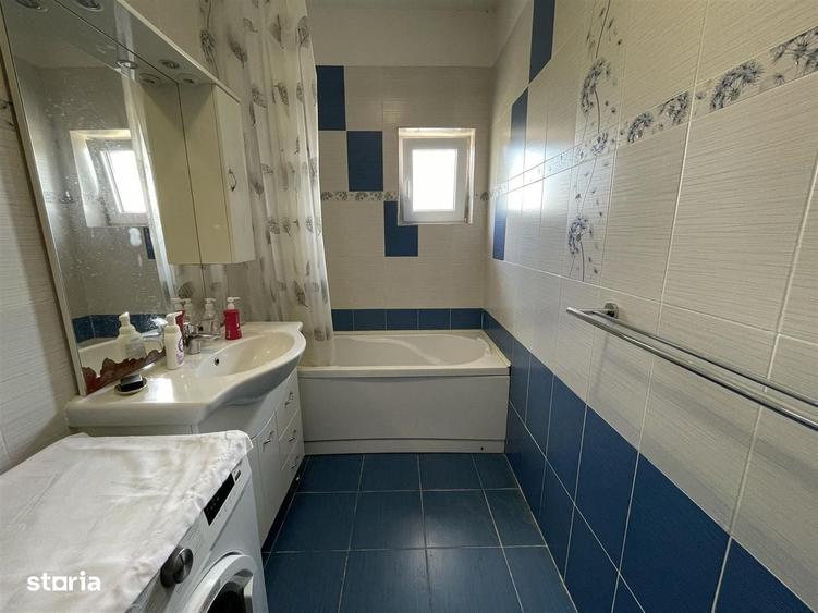 Apartament cu 4 camere decomandat în Vasile Aaron