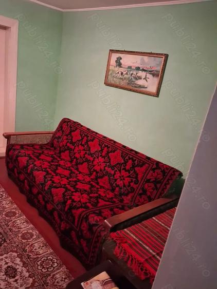 Casă cu 6 camere cu Teren 860 Mp în Tufești