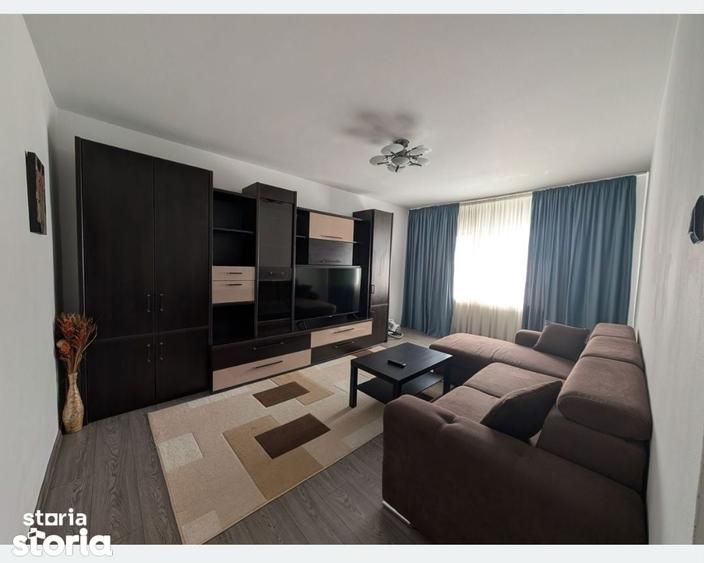 Apartament cu 2 camere decomandat în Calea București