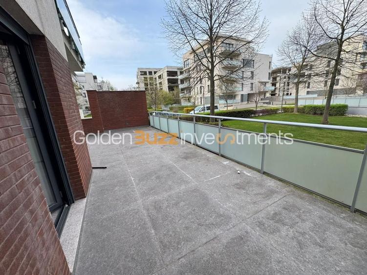 Apartament cu 4 camere decomandat în Băneasa