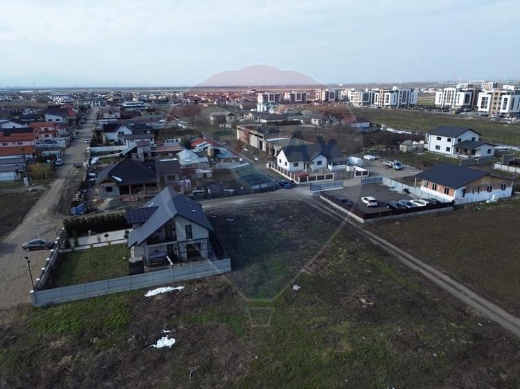 Teren Construcții intravilan de 438 mp, în Nord
