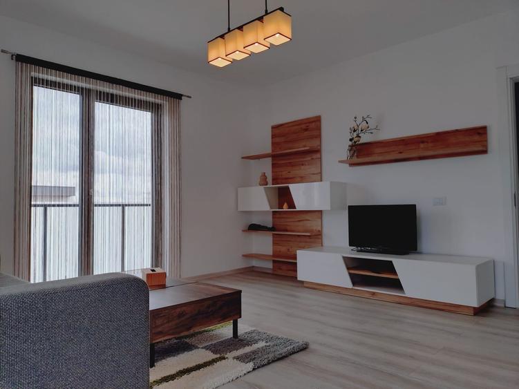 Apartament cu 2 camere decomandat în Cristian
