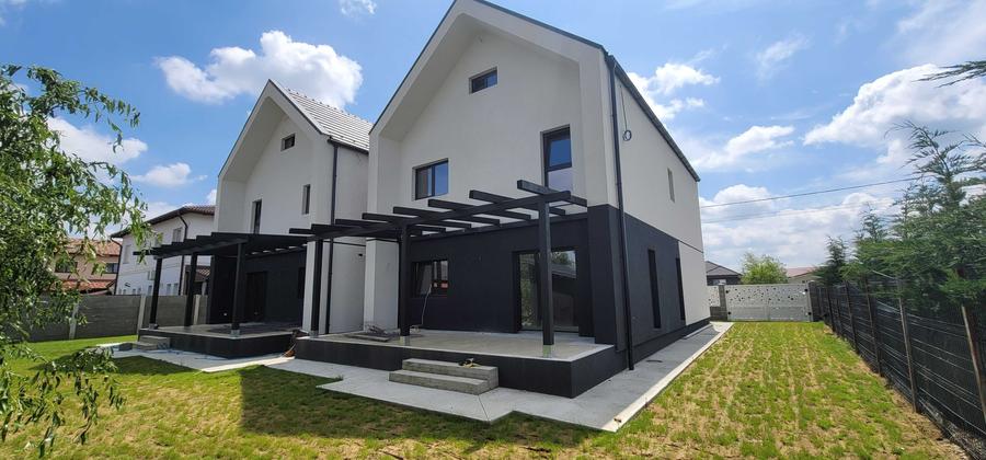Casă cu 4 camere în Urseni