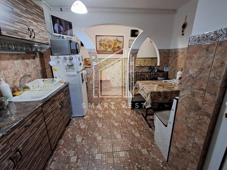 Apartament cu 2 camere semidecomandat, mobilat în Micro 16