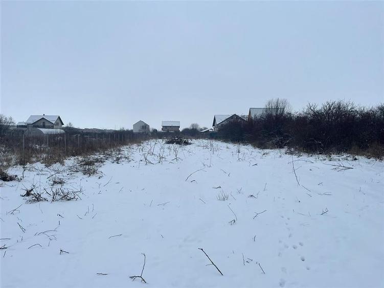 Teren Construcții intravilan de 1620 mp, în Sânpetru