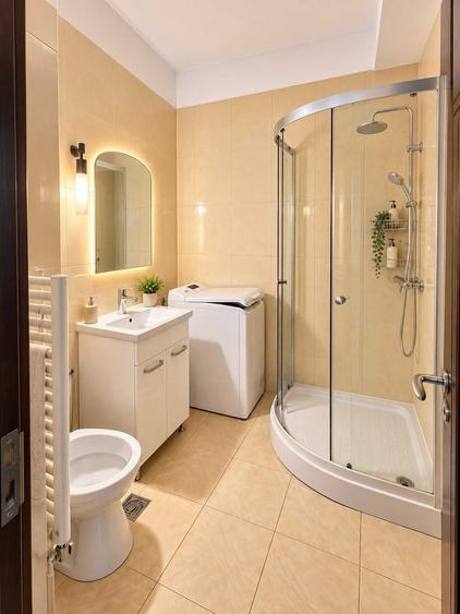 Apartament cu 4 camere decomandat în Central