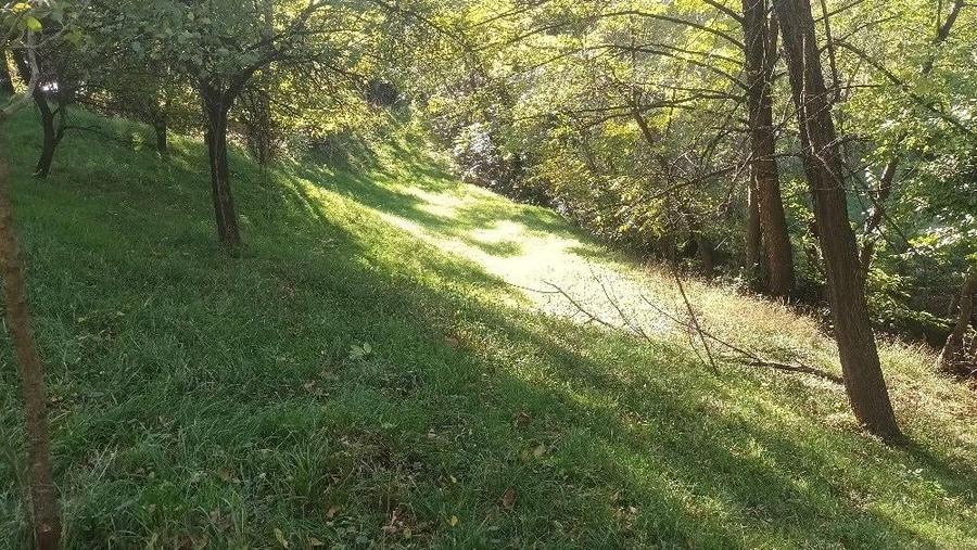 Teren de 868 mp, în Valea Mare