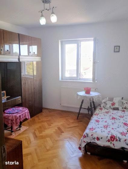 Apartament cu 4 camere în Tipografilor