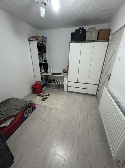 Vand apartament 2 camere
