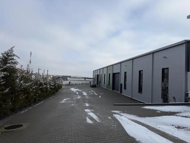 Spațiu industrial, de 1,500 mp, în Apahida
