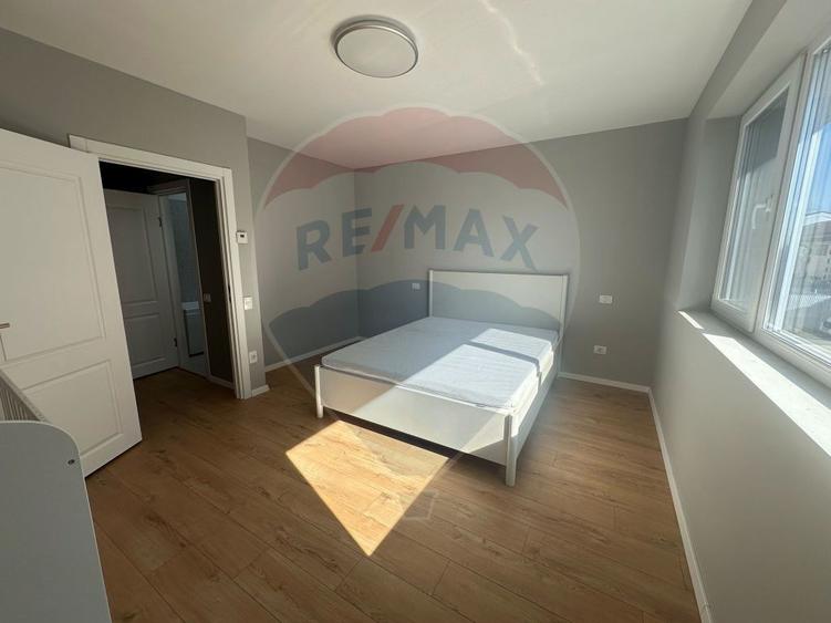 Casă cu 3 camere cu Teren 90 Mp în Central