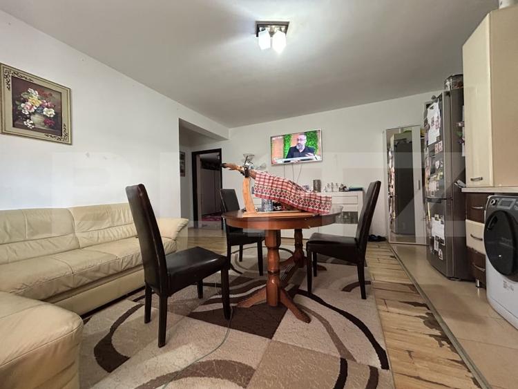 Apartament cu 3 camere decomandat, mobilat în Gherla