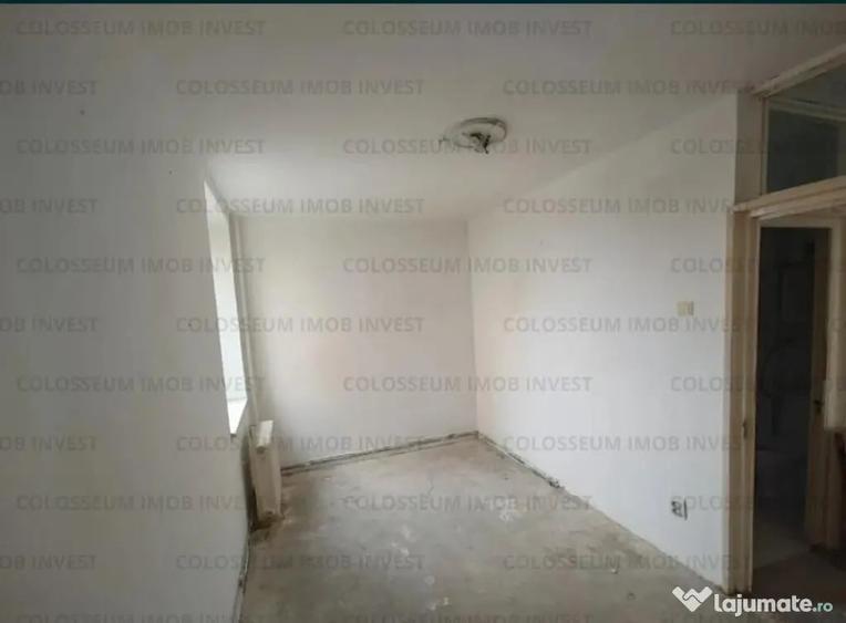 Apartament cu 3 camere decomandat în Centrul Civic