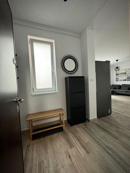 Apartament cu 2 camere semidecomandat în Giroc