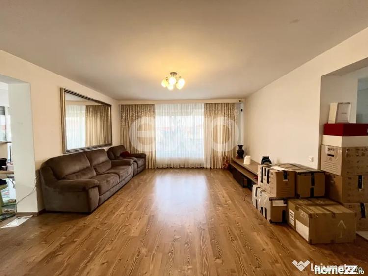 Casă cu 7 camere cu Teren 520 Mp în Corbeanca