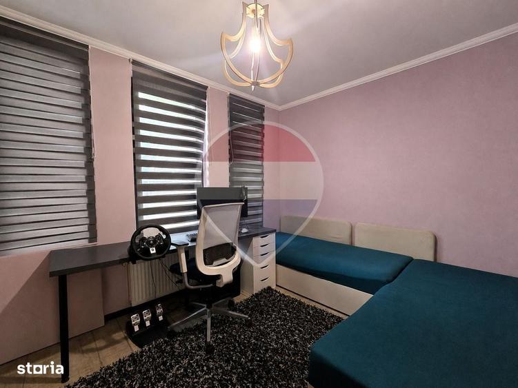 Casă cu 4 camere în Florești