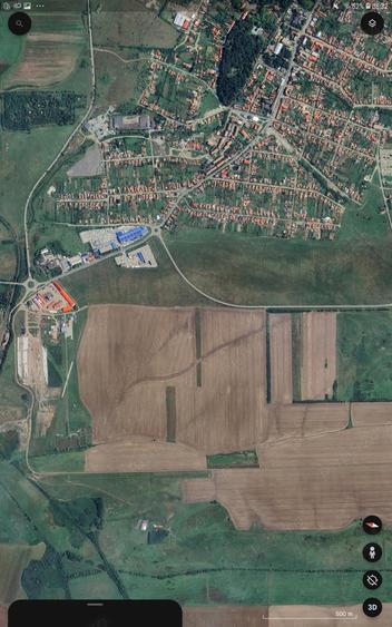 Teren de 5800 mp, în Central