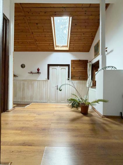 Casă individuală cu 3 camere cu Canalizare în Pucioasa