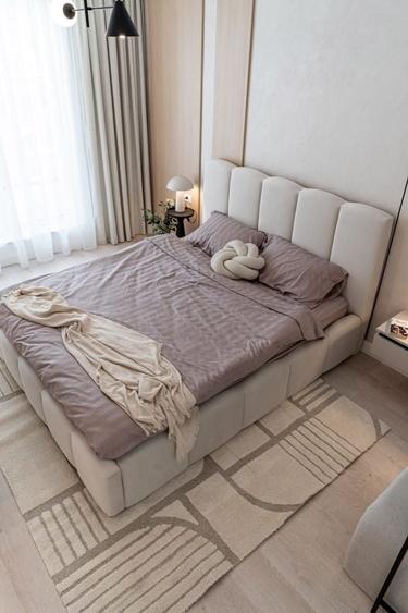 Apartament cu 3 camere semidecomandat, mobilat în Pipera