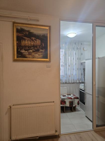 Garsonieră decomandată în Rahova