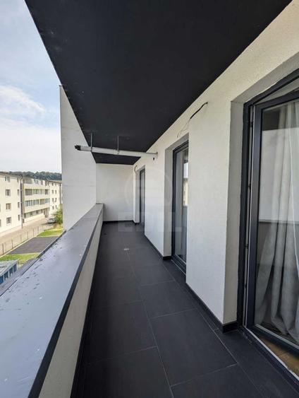 Apartament cu 2 camere semidecomandat în Florești