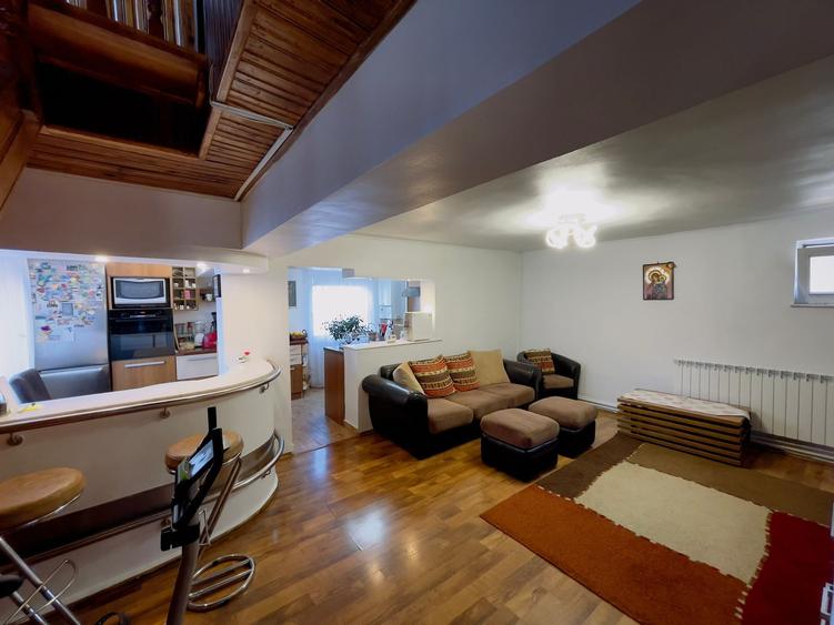 Duplex cu 3 camere cu Canalizare în Noua
