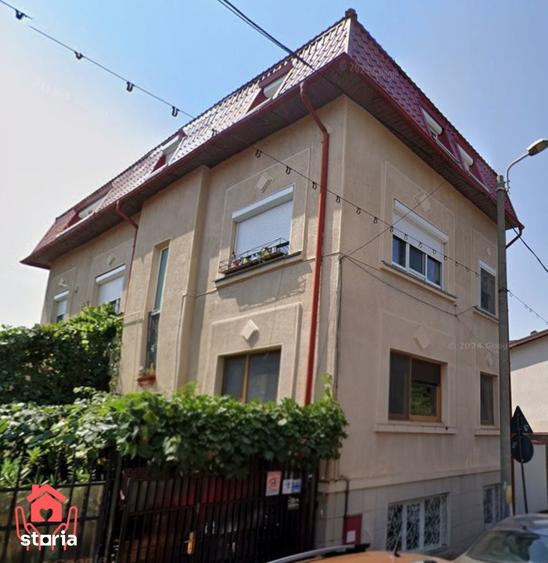 Apartament cu 6 camere în Gara de Nord