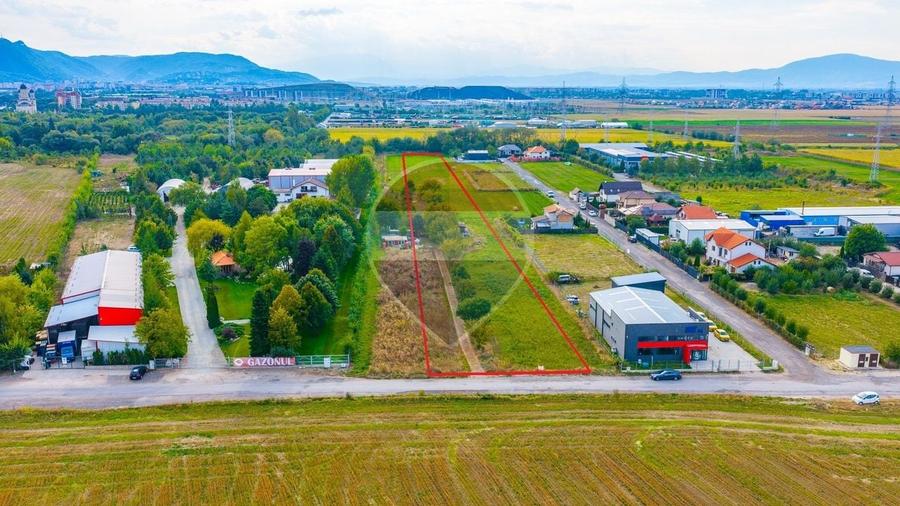 Teren Construcții intravilan de 11769 mp, în Sânpetru