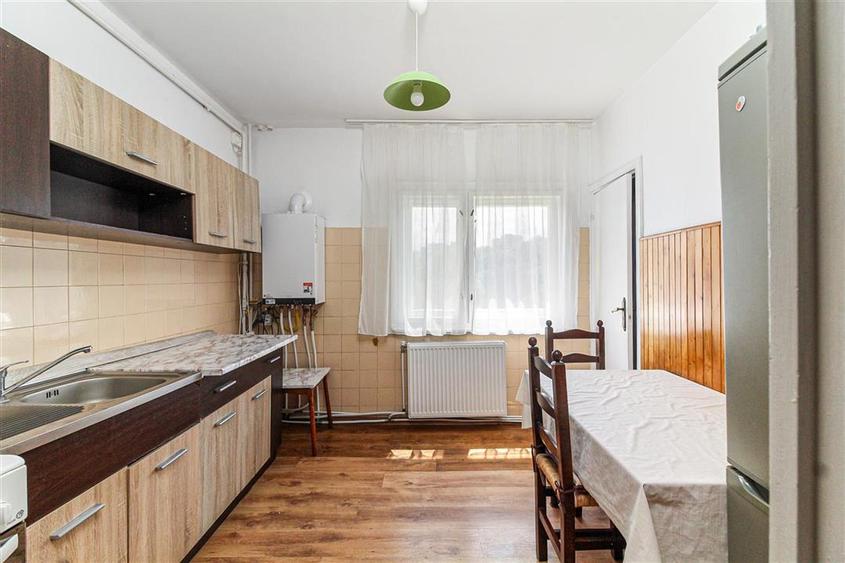 Apartament cu 2 camere decomandat, mobilat în Plopilor