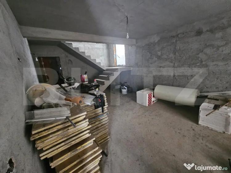 Casă cu 4 camere cu Teren 500 Mp în Jelna