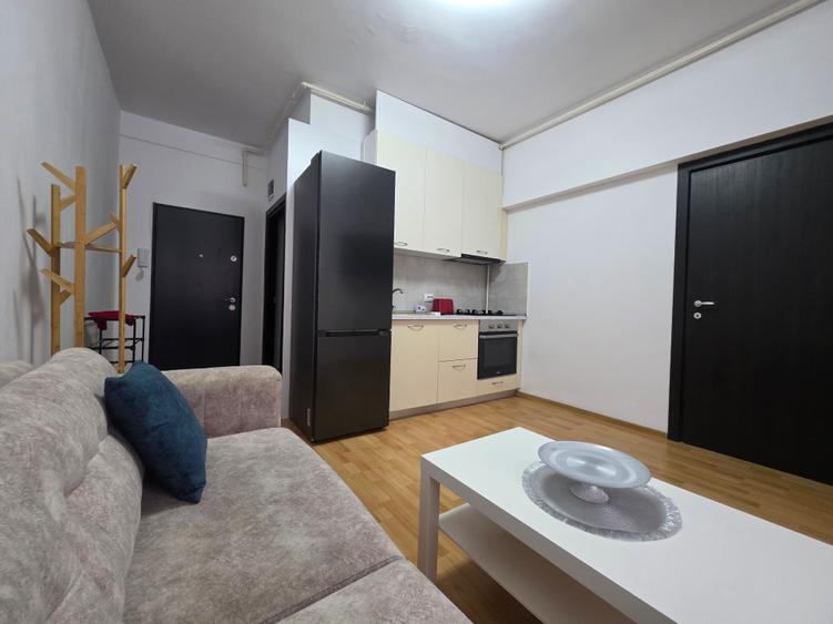 Apartament cu 2 camere semidecomandat în Ultracentral